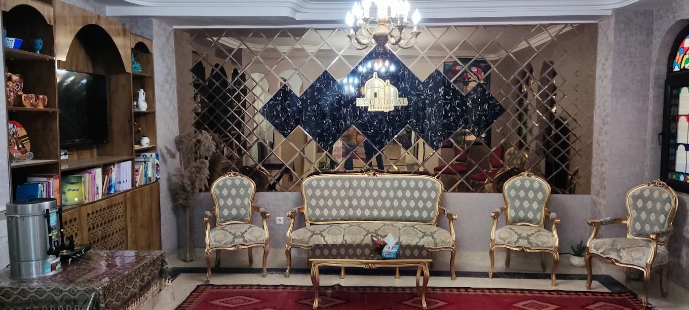 لابی سنتی هتل بوتیک ایده آل اردبیل
